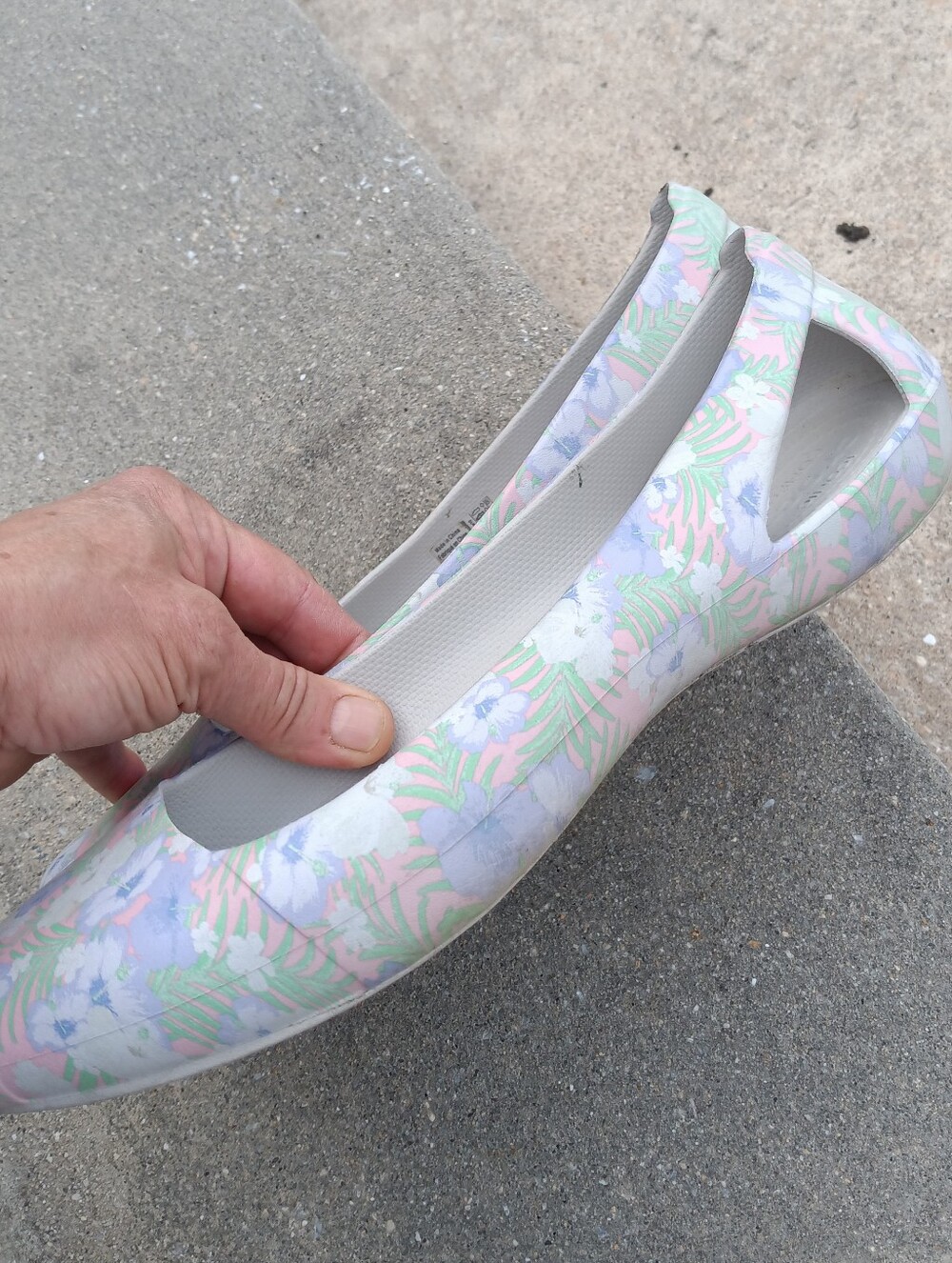 Crocs Kadee Flats Women Size 10 Graphic Print Light Pink Floral